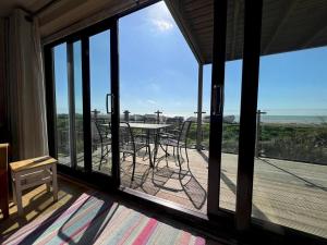 Beachfront Bliss at Laughing Water - Pass the Keys