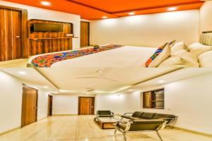 Hotel O Home Service One Hopitality Near Appu Ghar