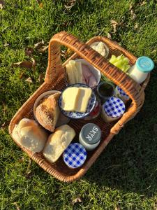 Niebieski Domek nad jeziorem Mazurskie klimaty