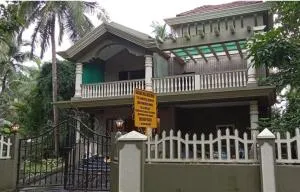 Gonsalves Holiday Home-Entire house - Ponda