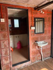 Sabas Tent & Cottages