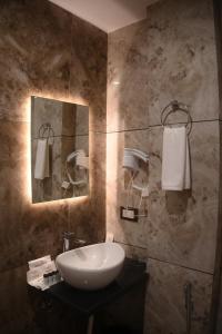 Madina Hotel
