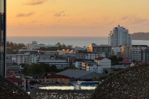 含早餐送接机 Phuket patong 4Bedrooms seaview Pool villa