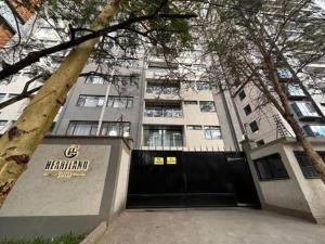 Gorgeous 1 bed in kilimani near yaya centre with gym