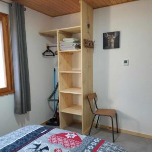 Joli appartement T2, la clairière du lac, rez de jardin, terrasse fermée, parking