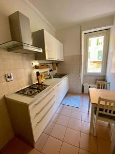 Lovely Apartment near metro A Re di Roma