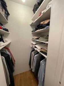 Charming and bright flat in a very convenient area