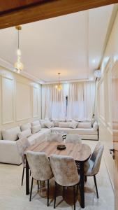 Location Appartement Duplex de Luxe avec Jardin Privatif, dans Résidence avec Piscines