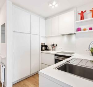 Modern Seaview Apartment at Koksijde Beach - 6 Guests