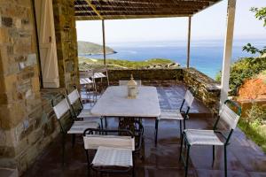 Levander Stone House