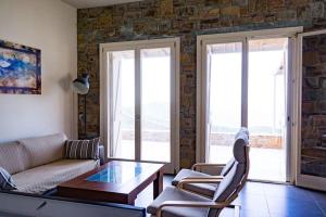 Levander Stone House