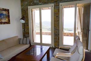 Levander Stone House