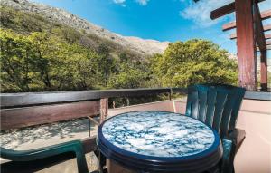 Nice Apartment In Bosana With Wifi