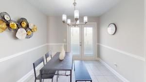 Blissful Townhouse Retreat