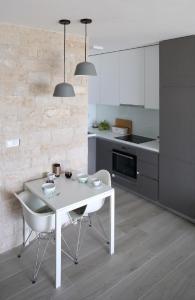 Beachfront deluxe apartment