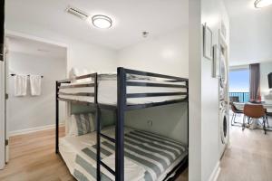 Pineapple Paradise, Beach Front, Newly Renovated, Sleeps 6