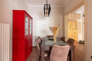 Historic 2BR Nisantasi Sisli Flat High Ceilings