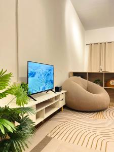 Lees Transient Unit 3