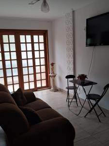 Apartamento em Barra de Guaratiba de frente p a estrada, próximo da praia