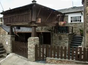 Casa Mameleiro e Casa Kintal - Meira