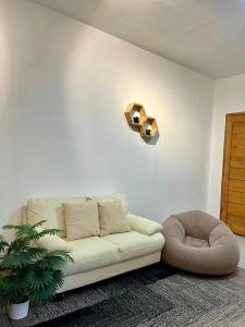 Lees Transient Unit 4