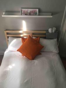 3 Bedroom Service accommodation closer to Reading City Center