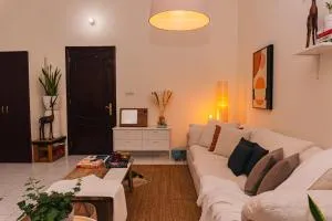 Elegant Boho Style Studio Haven - Al Maqţa‘