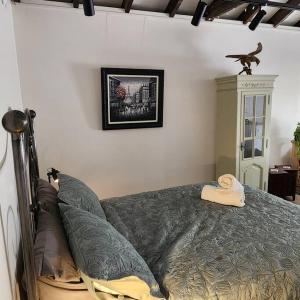 Stylish Gallery Sleep 4 , Near Parramatta CBD