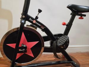 Large Annexe with games room pool table ping pong air hockey movie projector