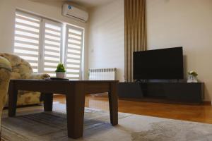 S Apartment