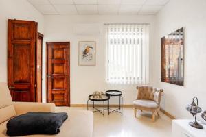 "Spirit of Malta" Historic Maltese Townhouse by the sea