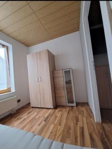 Erdgeschosswohnung mit 3 Schlafzimmer Wolpertshausen