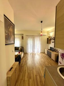 Forest View Apartment