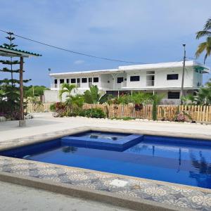 Hosteria La Veleta, Playas