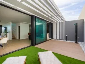 Sunset Beach Chalet in Pozo Izquierdo Gran canaria - 伊兹奎尔多