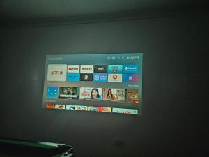 Large Annexe with games room pool table ping pong air hockey movie projector