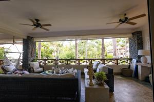 Sunset Cove at Balcones