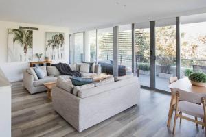 Unit 118 Luxury Beachfront Penthouse - Cotton Beach