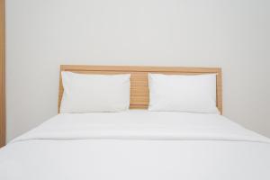 Relax and Simply Studio Apartment at Parkland Avenue By Travelio