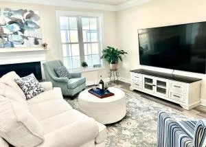 Rehoboth Townhome in gated community with 4 bedrooms and 4 bathrooms and fitness center - Milton