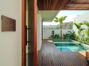 SUKU Villas - Selong Belanak