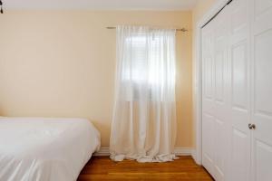 Cozy Yonkers Apt - 30 Min to NYC