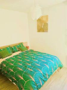 Appartements carre de detente JACUZZI JARDIN PISCINE T3 PARKING : photos des chambres