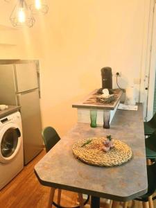 Appartements carre de detente JACUZZI JARDIN PISCINE T3 PARKING : photos des chambres