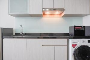 Comfort Stay Studio at Menteng Park Apartment By Travelio