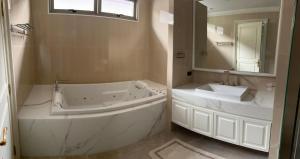 Gold Chariot 4BR villa with pool