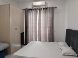 Mount Oasis Residency at Blue Ocean