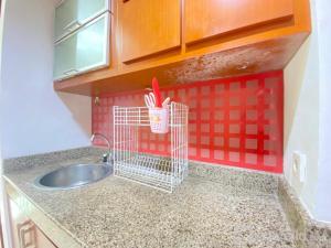 Well Appointed Studio Apartment at Galeri Ciumbuleuit 1 By Travelio