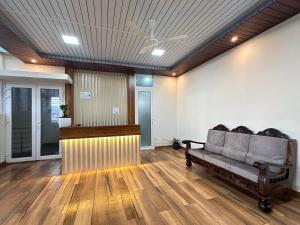 SS Luxury Comforts - Twin Sharing