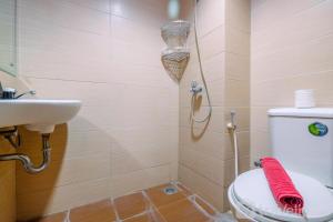 Warm and Cozy Studio Apartment at Margonda Residence 5 By Travelio